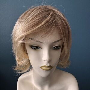 Elegant Light Brown Women's Wig R01423 Honey Ombré